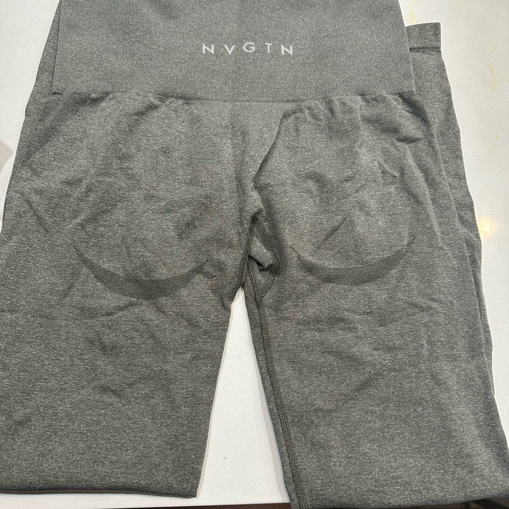 NVGTN khaki green seamless contour Leggings